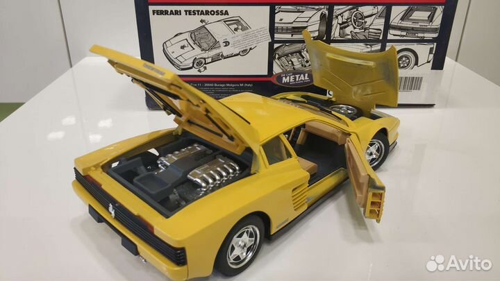 Модель Bburago 1/18 ferrari testarossa