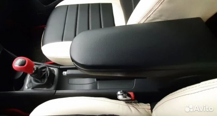 Крышка подлокотника Volkswagen Polo, Skoda Rapid