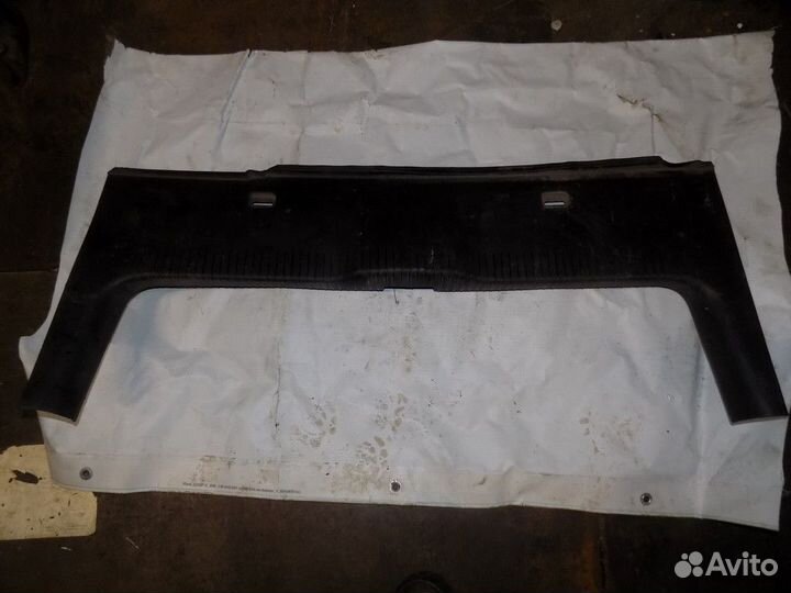 Обшивка багажника Golf IV/Bora 1997-2005