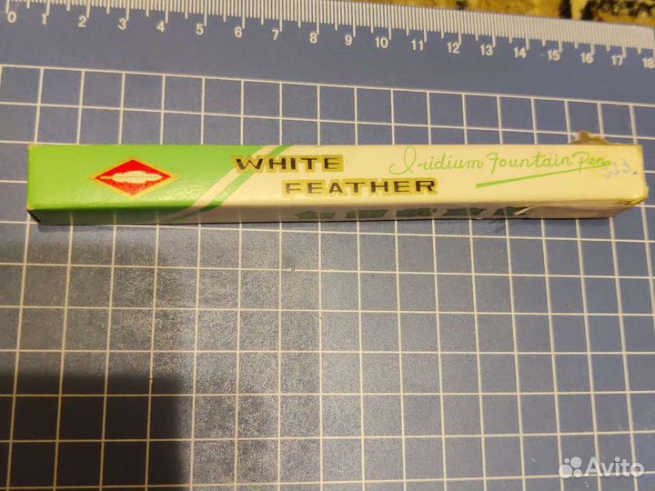 Ручка перьевая White Feather 608 с иридиевым пером