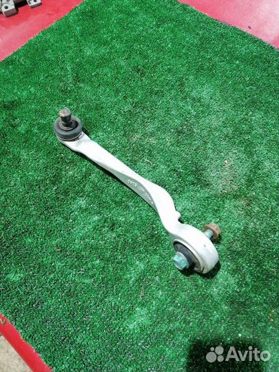 Рычаг подвески верхний задний левый Passat B5 Audi
