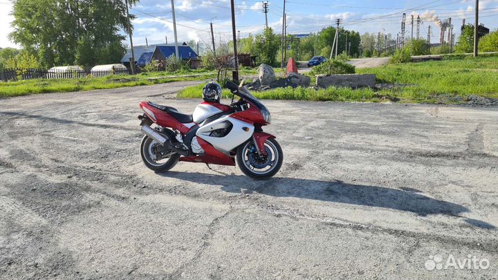 Yamaha yzf1000r