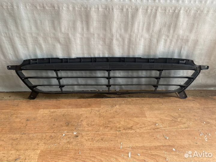 Решетка бампера нижняя Hyundai Solaris 1 2011-2017