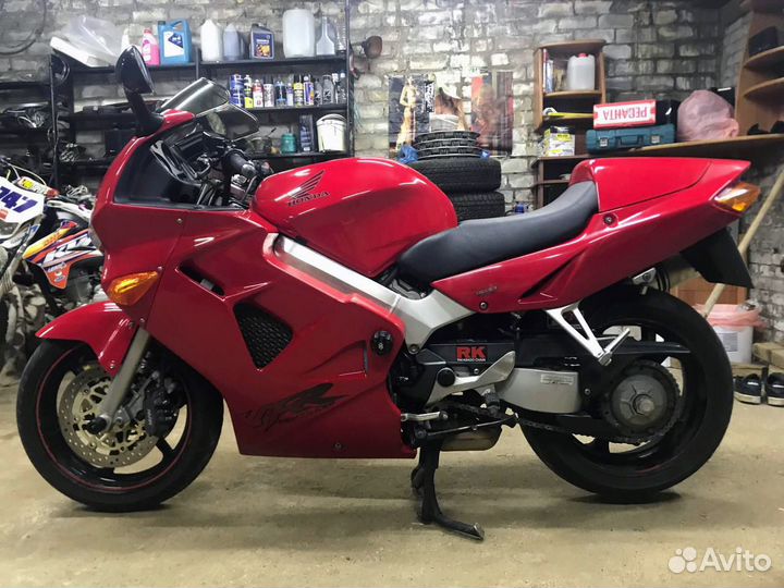 Honda VFR 800