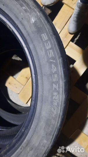 Bridgestone Potenza RE050A 235/45 R17 97W