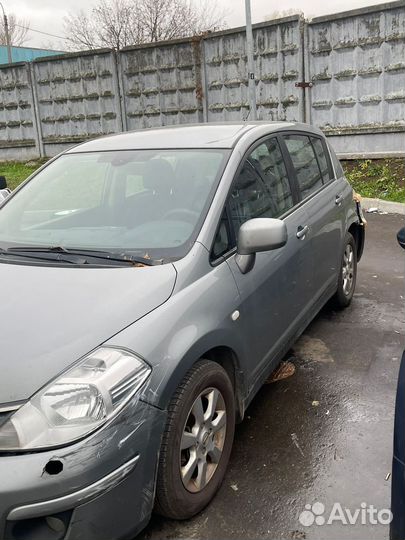 Nissan Tiida 1.6 AT, 2008, битый, 246 000 км