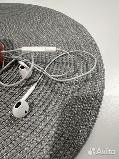 Наушники apple lightning