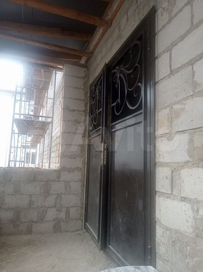 Своб. планировка, 70 м², 1/3 эт.