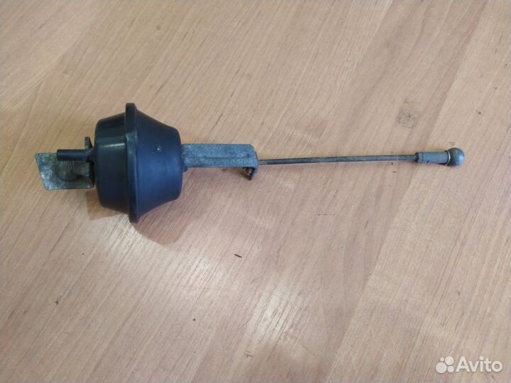 Исполнительный элемент (вакуум круиза) Volkswagen