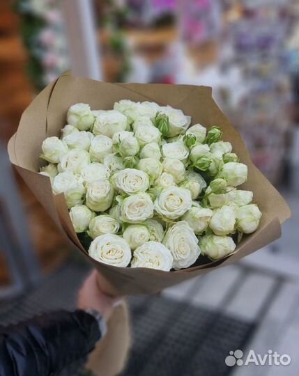 Букет кустовые розы 19 29 51 101 роза