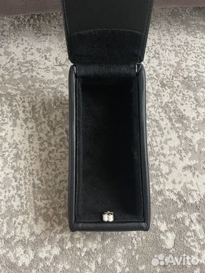 Подлокотник