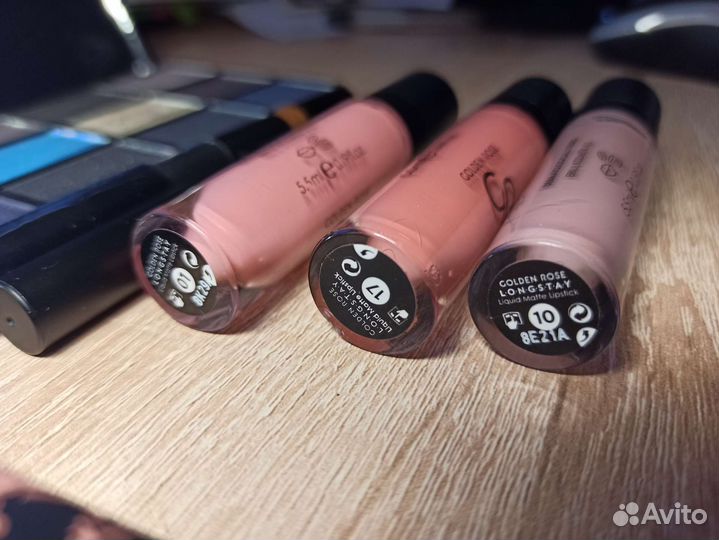 Косметика для макияжа глаз лица