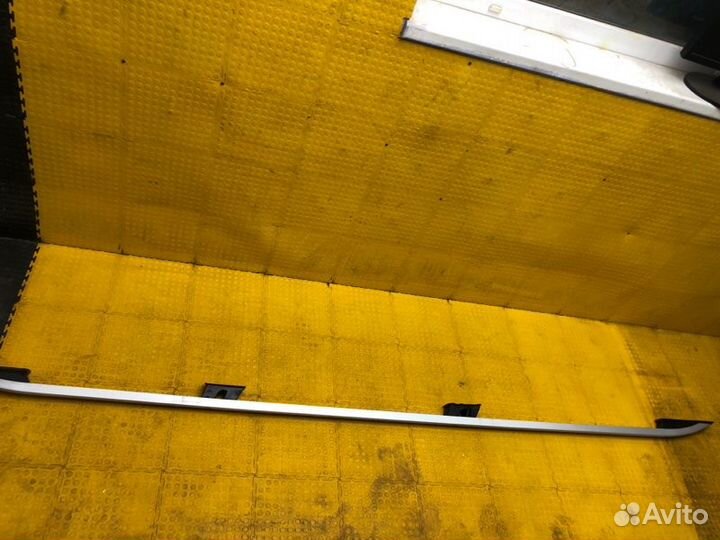 Рейлинг на крышу правый Peugeot Traveller combi L3