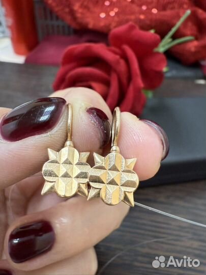Золотые серьги 583 пробы Снежинки