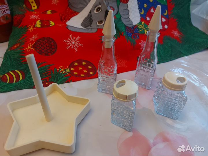 Предметы от набора для специй СССР