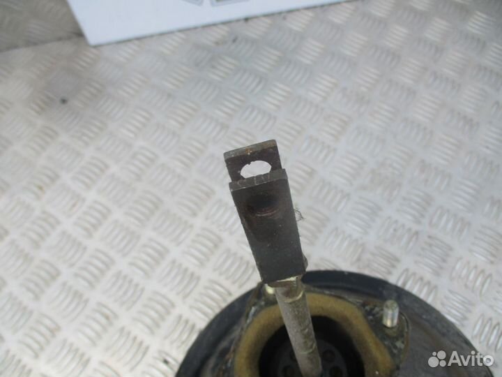 Вакуумный усилитель тормозов BMW 5 E34