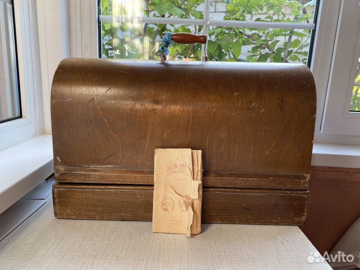 Швейная машинка Подольск 2м с электроприводом