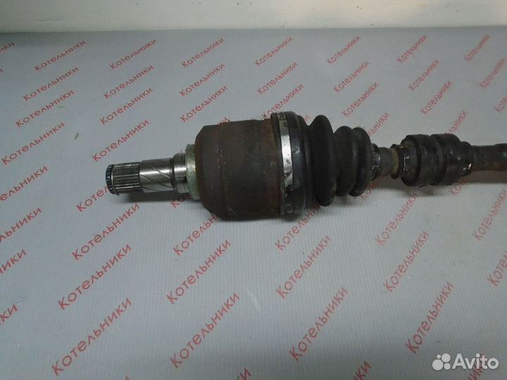 Nissan 39101-9Y015 Вал приводной, левый