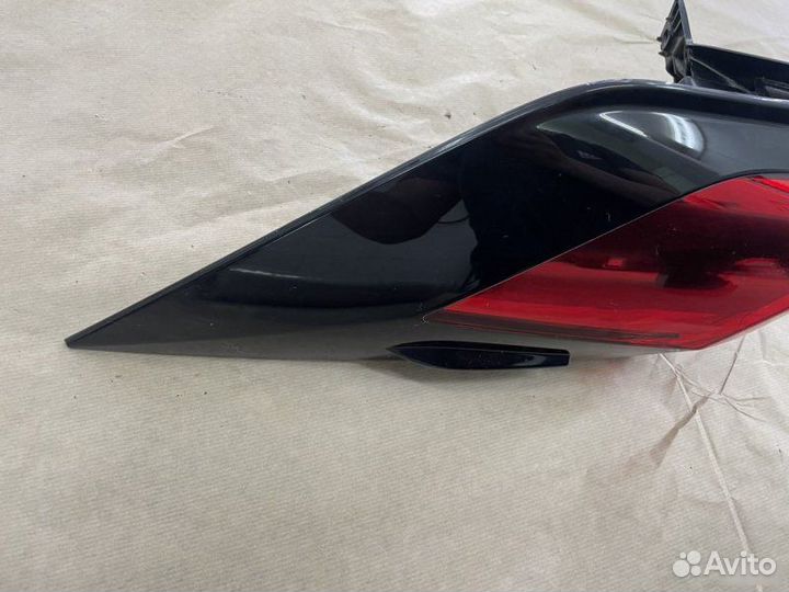 Фонарь наружный задний левый Toyota Rav4