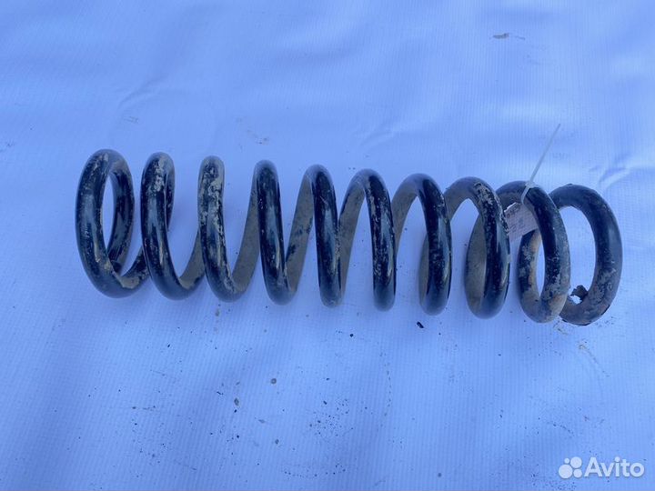 Пружина задняя SsangYong Rexton I (2001—2009) RJN