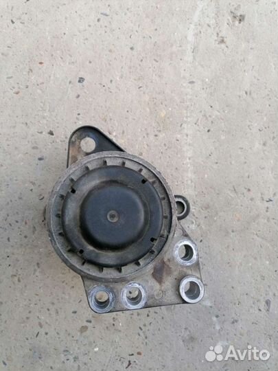 Подушка двигателя правая Ford Mondeo 4