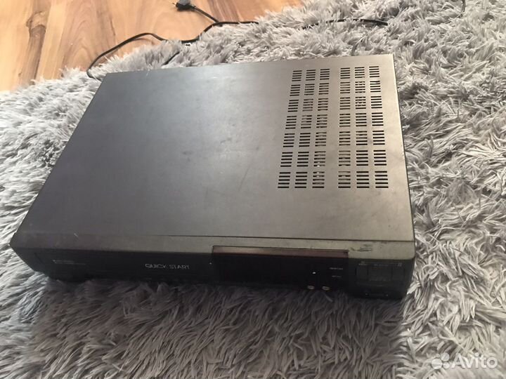 Видеомагнитофон кассетник