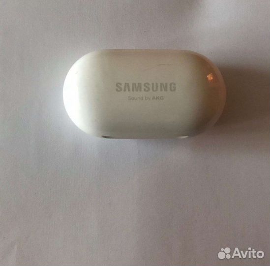 Беспроводные наушники samsung galaxy buds