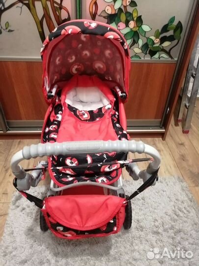 Кукольная коляска