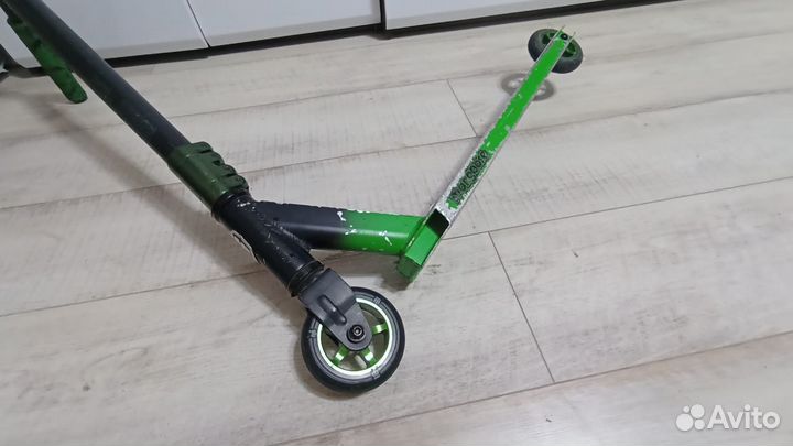 Трюковой самокат 