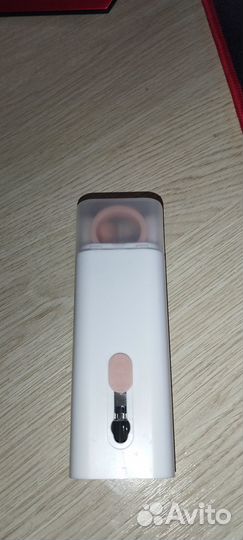 Многофункциональная щетка для чистки гаджетов 7в1