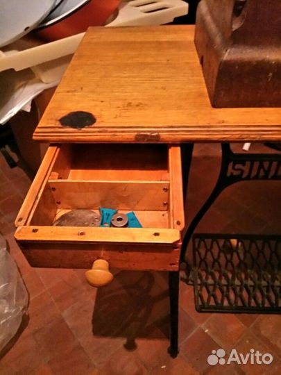 Швейная машинка 