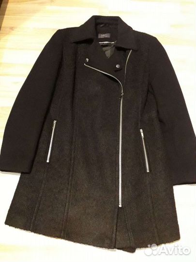 Пальто фирмы 