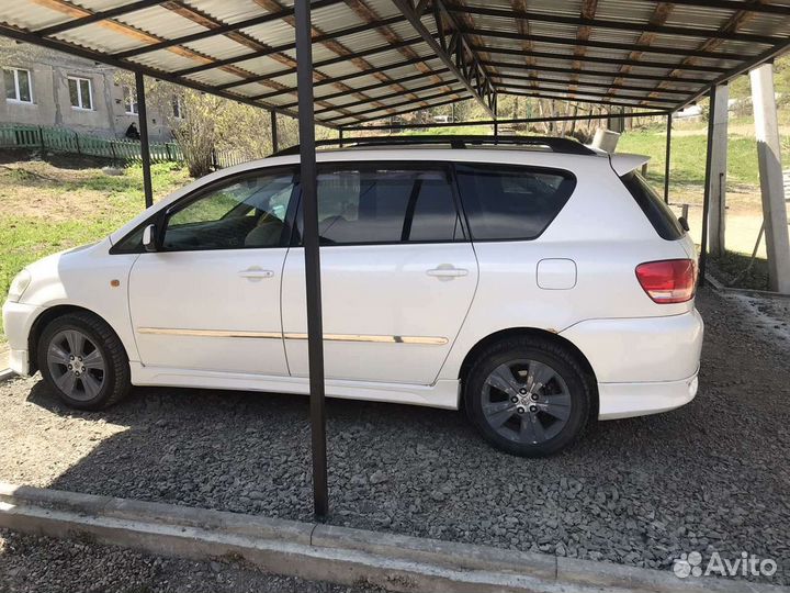 Toyota Ipsum 2.4 AT, 2001, 320 000 км