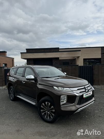 Mitsubishi Montero Sport 3.0 AT, 2022, 15 900 км