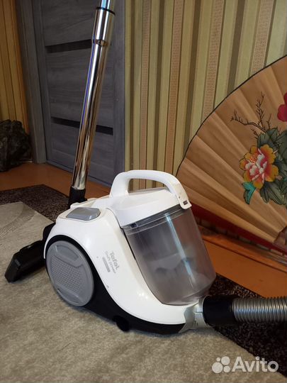 Продаю пылесос