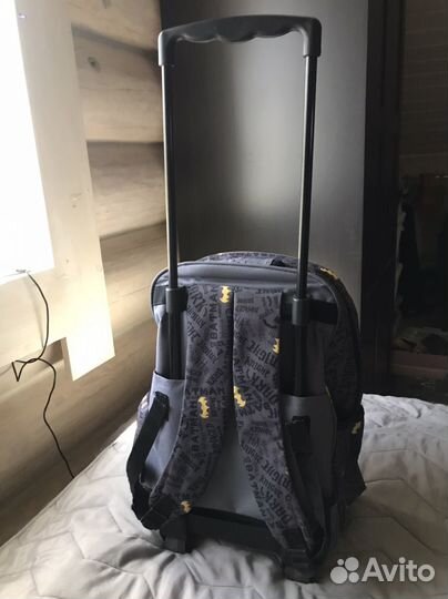 Школьный детский рюкзак на колесиках