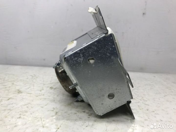 Подушка безопасности Nissan Armada 5.6 2010