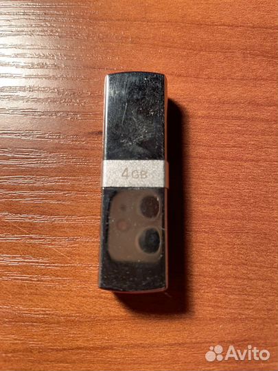 Флеш-накопитель