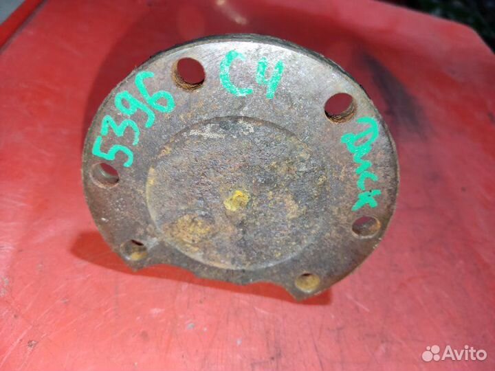 Цапфа под тормозной диск Audi 100 седан 2.5 AAT