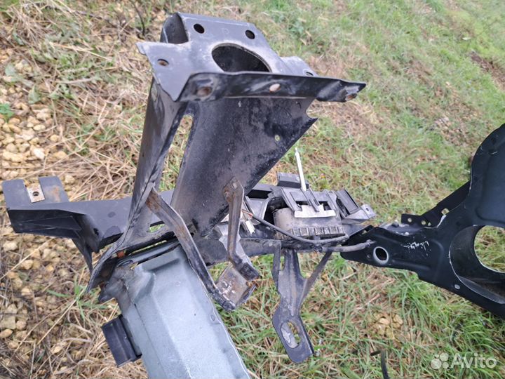 Кронштейн фары Range Rover Vogue l322