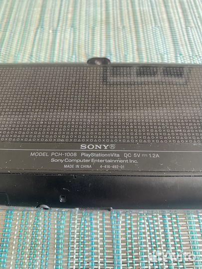 Sony Playstation Vita (PS Vita) model PCH-1008