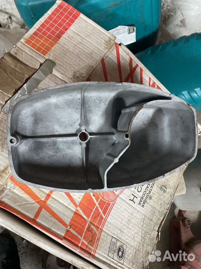 Крышка картера ява