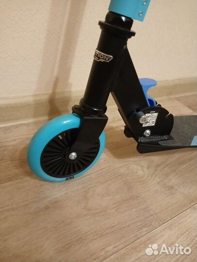 Самокат детский новый двухколесный