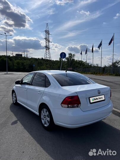 Volkswagen Polo 1.6 AT, 2013, 207 000 км