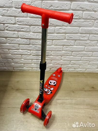 Самокат детский трехколесный