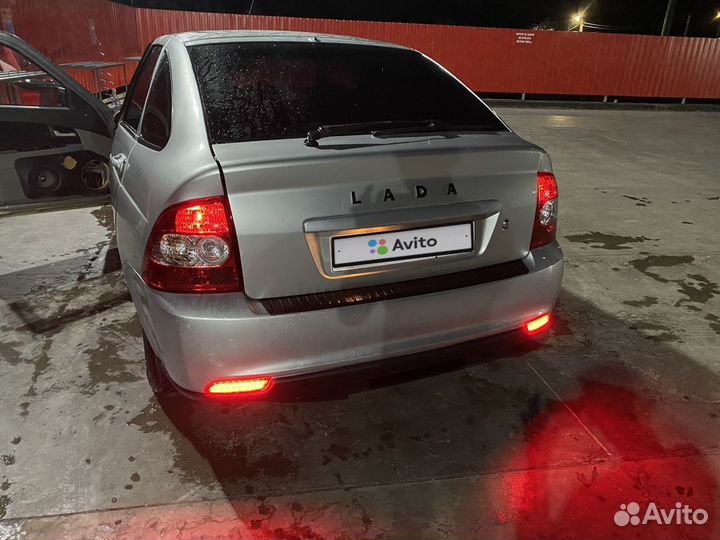 LADA Priora 1.6 МТ, 2010, битый, 220 000 км