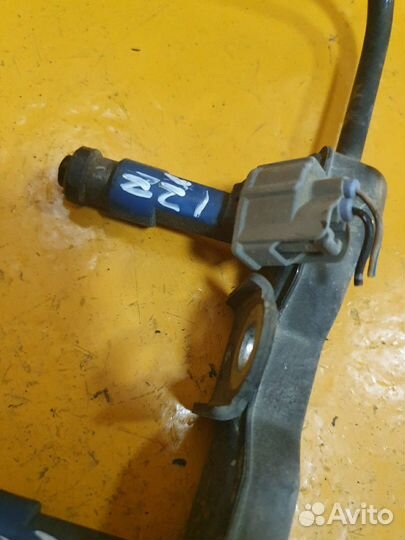 Топливная форсунка 1.8 1ZZ-FE 1zzfe рестайл toyota