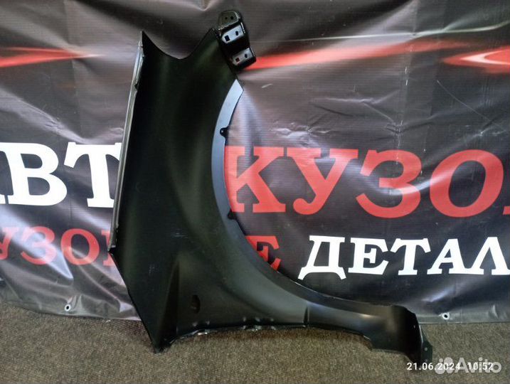 Крыло переднее левое Suzuki Sx 4 2006