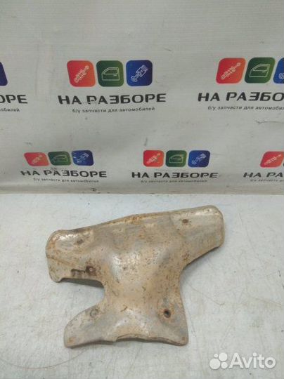 Кожух выпускного коллектора Nissan Note E11 1.6