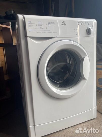 Стиральная машина indesit